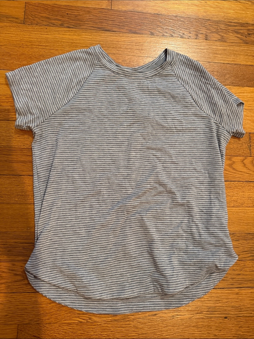Athleta Girl Gray and White Striped Short Sleeve sports Tee top shirt size 8-10